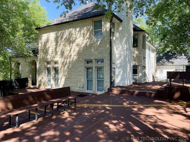 1350 Woodbriar Lane, Catoosa, OK 74015