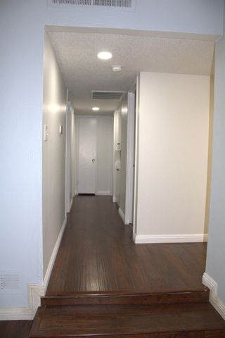 698 W Donner Avenue, Clovis, CA 93612