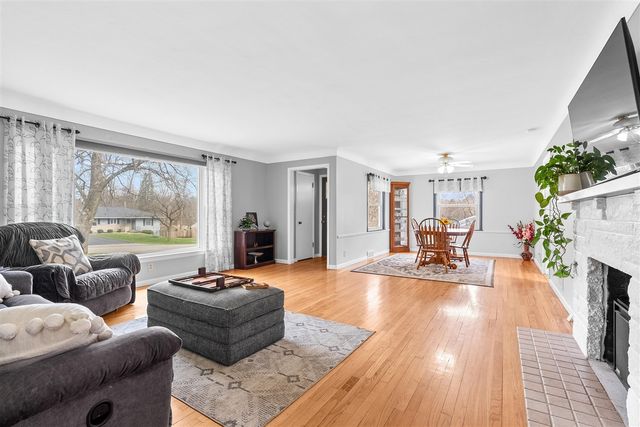 1605 Meadowbrook Lane, Portage, MI 49024