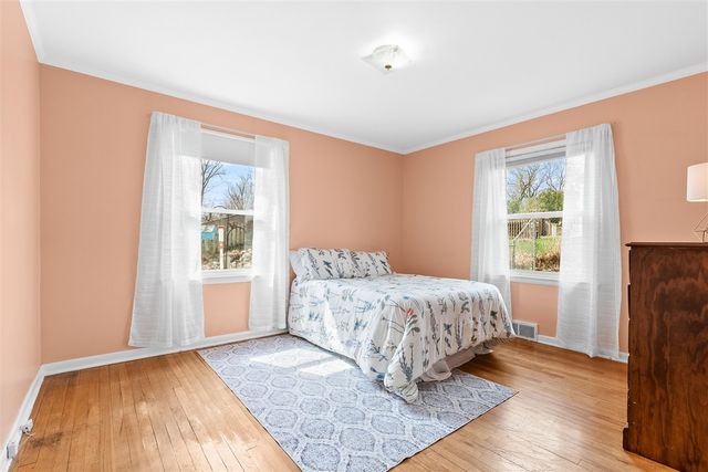 1605 Meadowbrook Lane, Portage, MI 49024