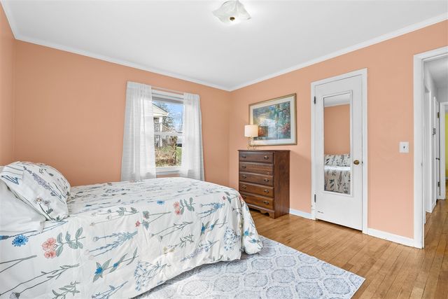 1605 Meadowbrook Lane, Portage, MI 49024