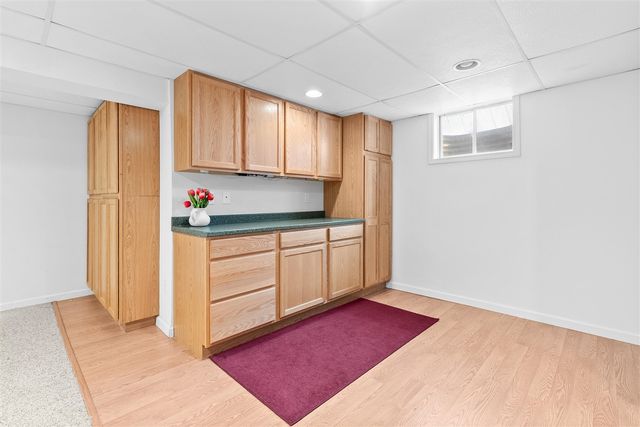 1605 Meadowbrook Lane, Portage, MI 49024