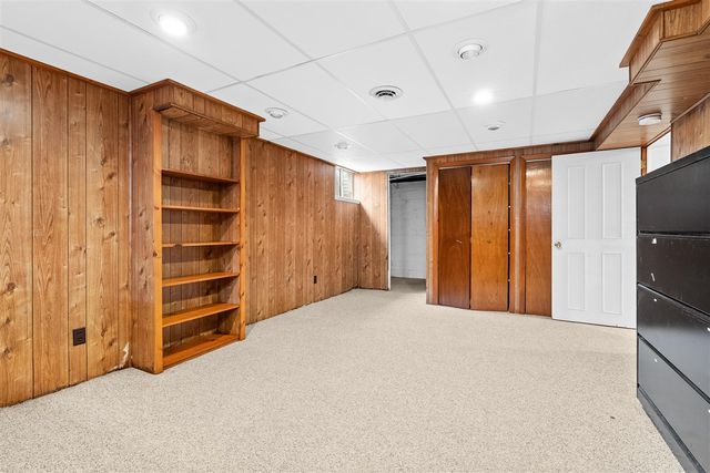 1605 Meadowbrook Lane, Portage, MI 49024