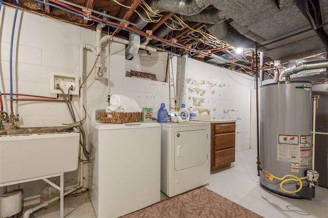 1605 Meadowbrook Lane, Portage, MI 49024