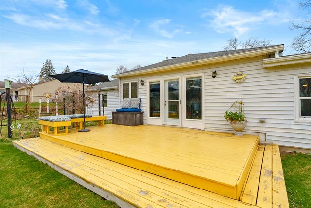 1605 Meadowbrook Lane, Portage, MI 49024