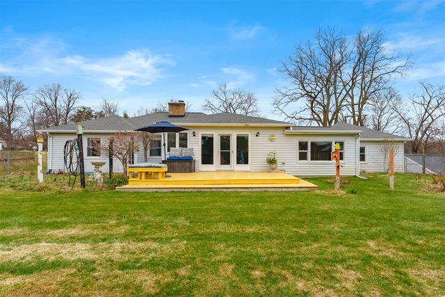 1605 Meadowbrook Lane, Portage, MI 49024