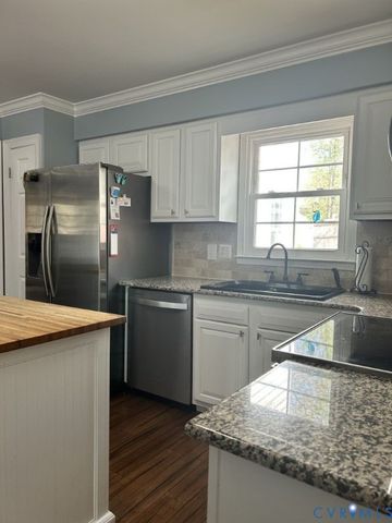 13106 Queensgate Rd, Midlothian, VA 23114