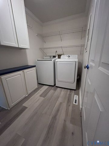 13106 Queensgate Rd, Midlothian, VA 23114