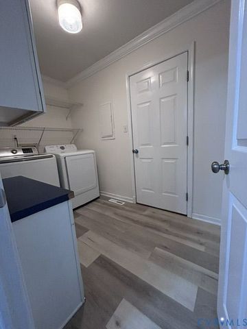 13106 Queensgate Rd, Midlothian, VA 23114