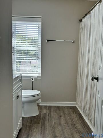13106 Queensgate Rd, Midlothian, VA 23114