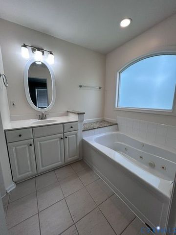 13106 Queensgate Rd, Midlothian, VA 23114
