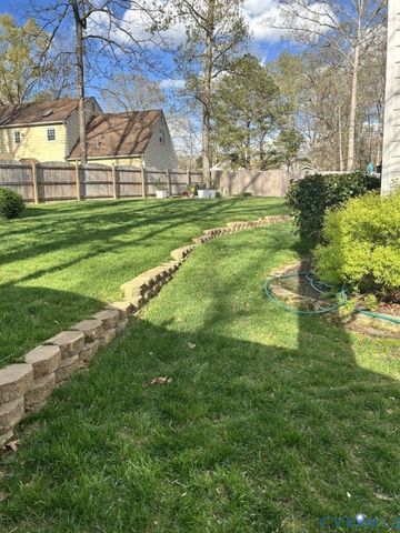 13106 Queensgate Rd, Midlothian, VA 23114