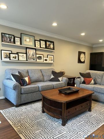 13106 Queensgate Rd, Midlothian, VA 23114