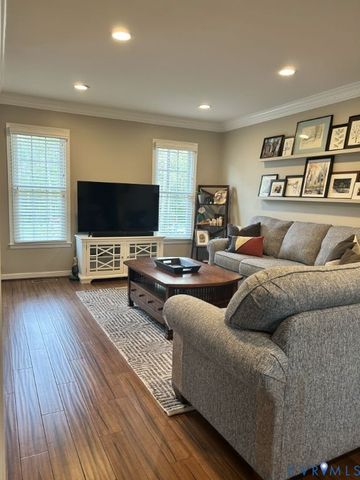 13106 Queensgate Rd, Midlothian, VA 23114