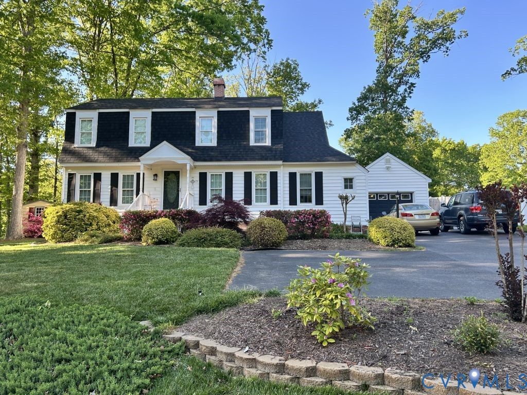 13106 Queensgate Rd, Midlothian, VA 23114
