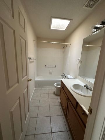 1801 Regency Park Road SE, Rio Rancho, NM 87124