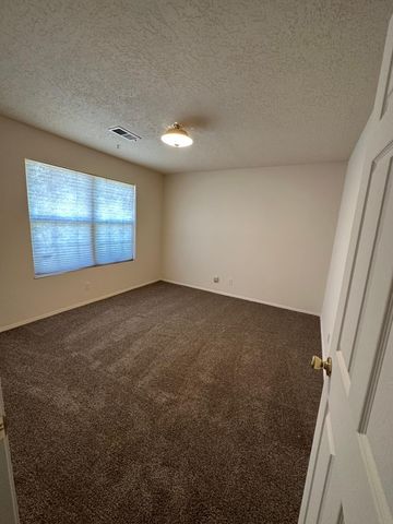 1801 Regency Park Road SE, Rio Rancho, NM 87124