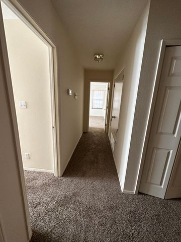 1801 Regency Park Road SE, Rio Rancho, NM 87124