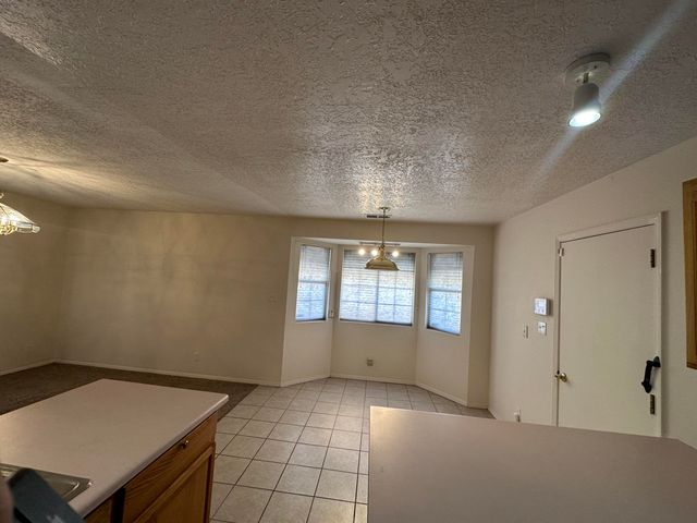 1801 Regency Park Road SE, Rio Rancho, NM 87124