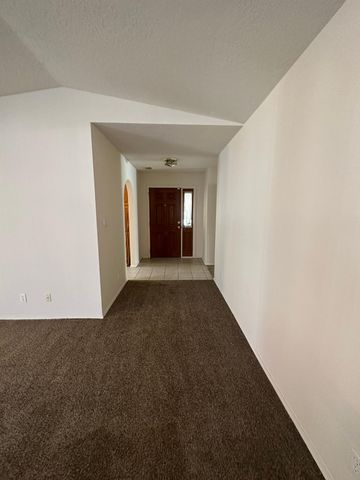1801 Regency Park Road SE, Rio Rancho, NM 87124