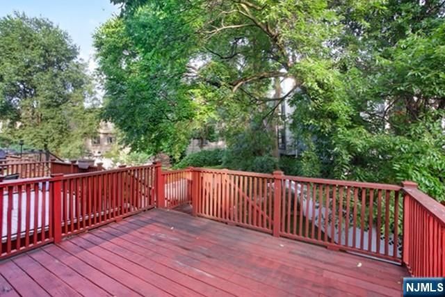 23 Hackensack Avenue, Weehawken, NJ 07086