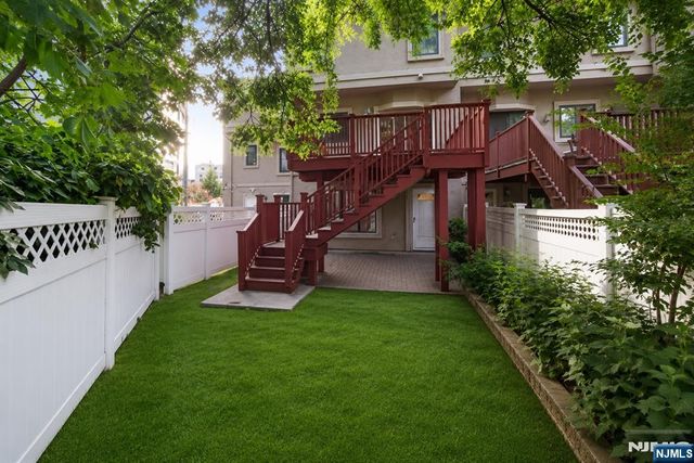 23 Hackensack Avenue, Weehawken, NJ 07086