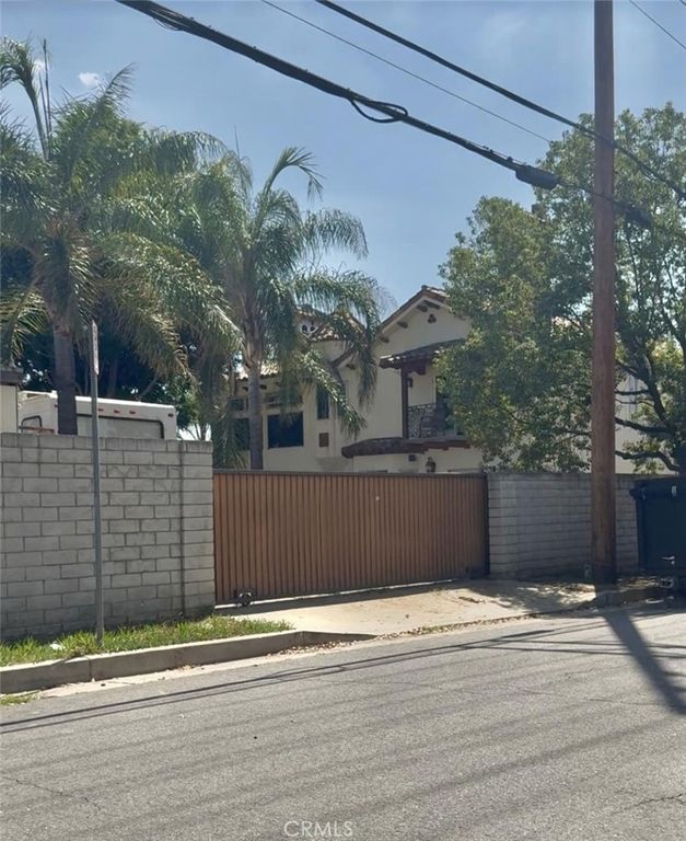 14570 Chamberlain, San Fernando, CA 91345 — photo 2