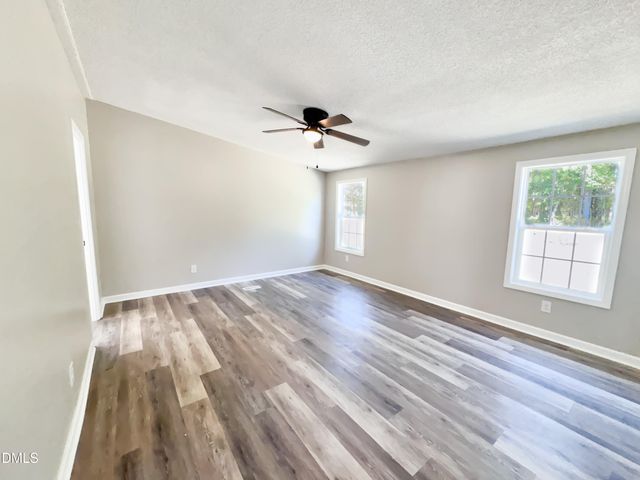 2915 Mclean Chapel Church Road, Bunnlevel, NC 28323