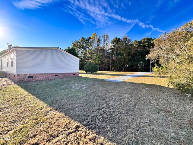 2915 Mclean Chapel Church Road, Bunnlevel, NC 28323