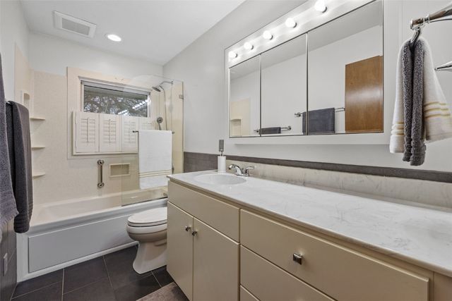 1426 SYCAMORE Street, Iowa City, IA 52240