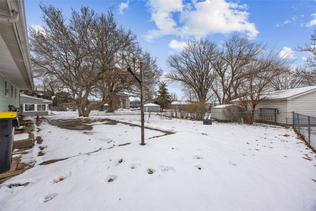 1426 SYCAMORE Street, Iowa City, IA 52240