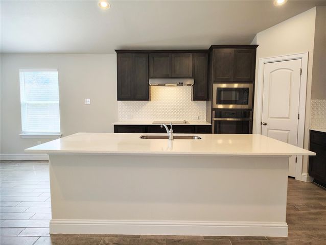 7801 Dakota CIR, Lago Vista, TX 78645