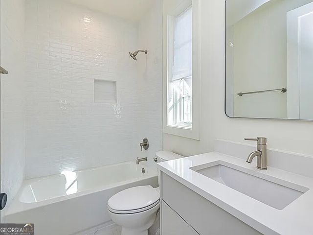 247 Ravenhurst Lane, Fayetteville, GA 30214