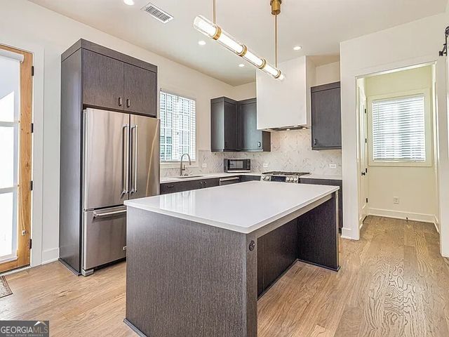 247 Ravenhurst Lane, Fayetteville, GA 30214