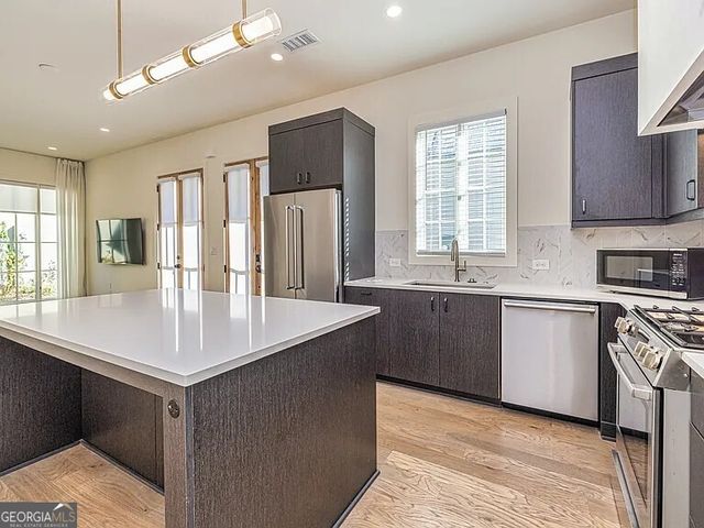 247 Ravenhurst Lane, Fayetteville, GA 30214