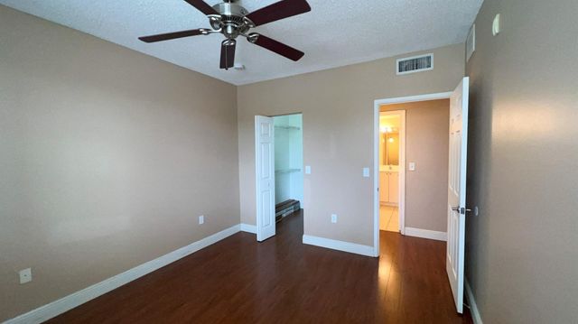 7950 N Nob Hill Road, Tamarac, FL 33321