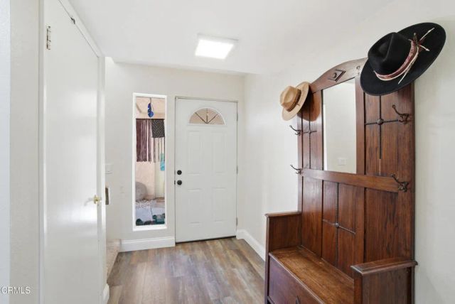 897 Miller Court, Ventura, CA 93003