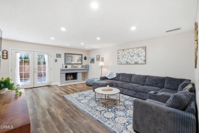 897 Miller Court, Ventura, CA 93003