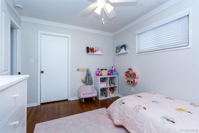 18709 GREY Avenue, Allen Park, MI 48101