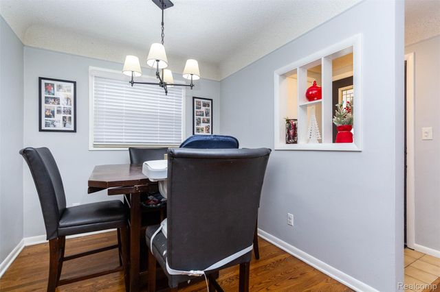 18709 GREY Avenue, Allen Park, MI 48101