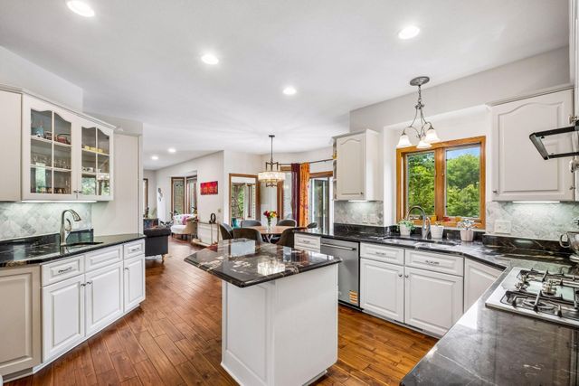 14183 Mccoy Court, Eden Prairie, MN 55347