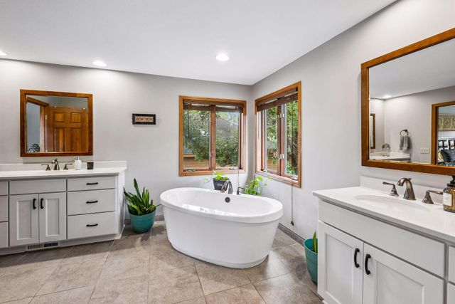 14183 Mccoy Court, Eden Prairie, MN 55347