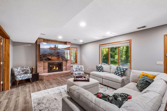 14183 Mccoy Court, Eden Prairie, MN 55347