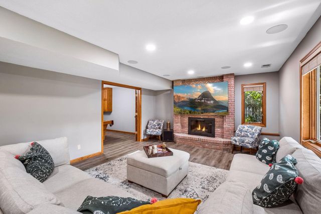 14183 Mccoy Court, Eden Prairie, MN 55347
