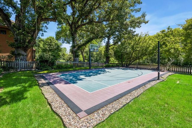 14183 Mccoy Court, Eden Prairie, MN 55347