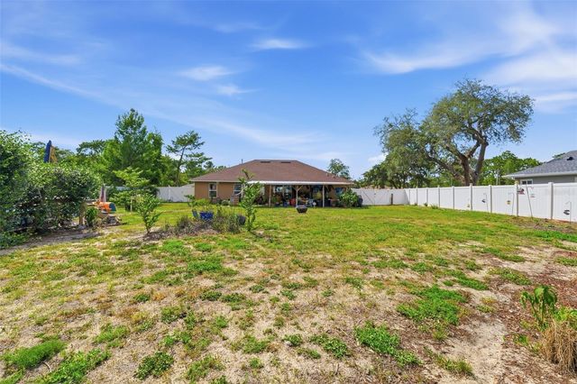 12270 HOUSE FINCH ROAD, Weeki Wachee, FL 34614