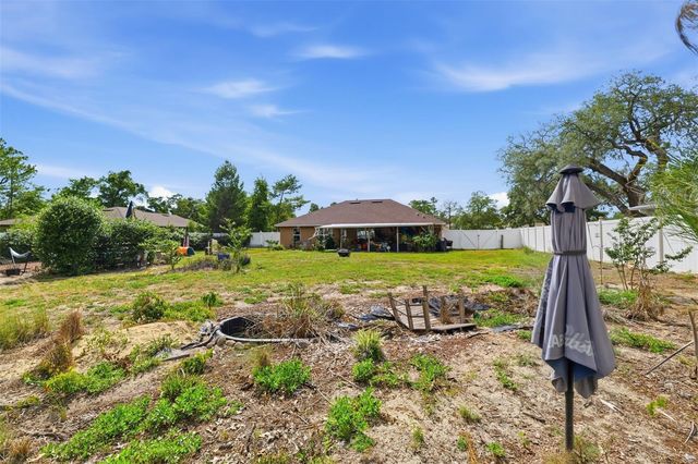 12270 HOUSE FINCH ROAD, Weeki Wachee, FL 34614