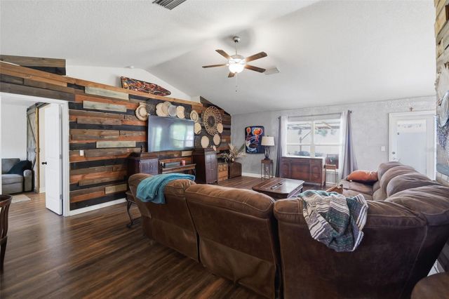 12270 HOUSE FINCH ROAD, Weeki Wachee, FL 34614