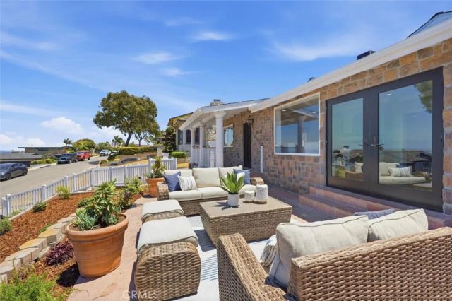 910 Calle Miramar, Redondo Beach, CA 90277