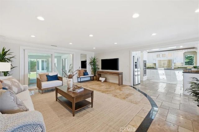 910 Calle Miramar, Redondo Beach, CA 90277